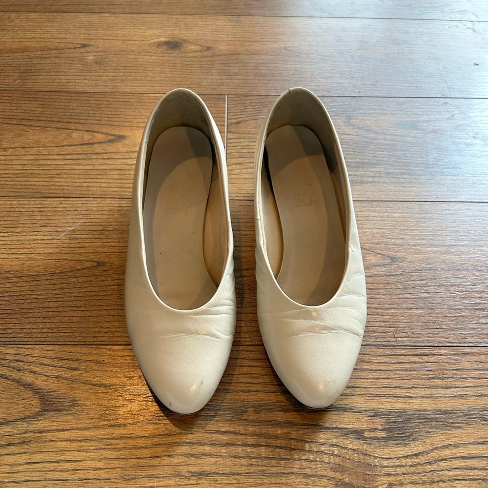 Vintage cream heels